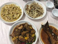 -天乐农家鱼头王(天目湖店)