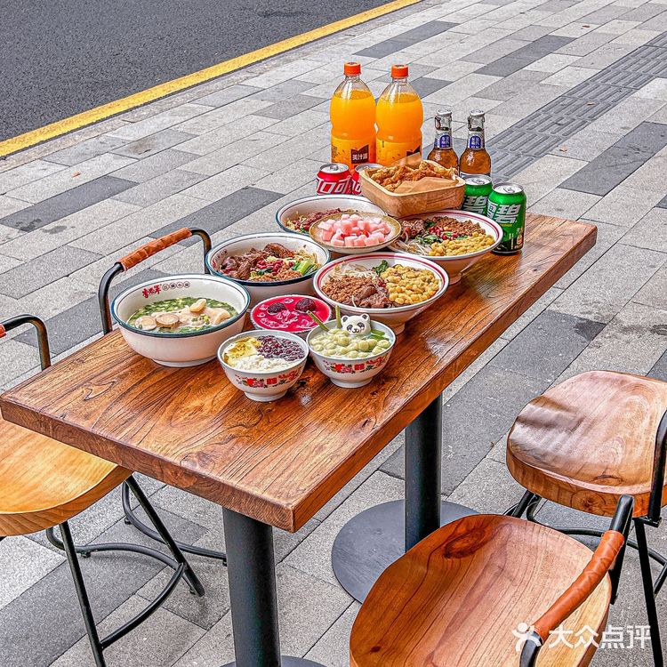 苏州的！！果然越是不起眼的小店就越好吃… 