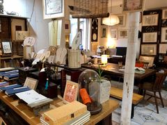 -邊城書店