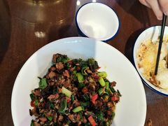 -富正毅三下锅·湘西韵味(天门山索道店)