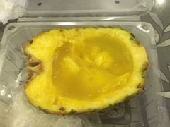 -志龙皇冠吃货椰子铺