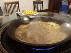 柴锅炖水库鱼-姥家大锅台水库渔家