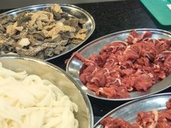 -牛一煲美食(江高店)