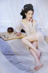 -九月鹰飞汉服摄影工作室
