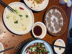-唐师傅湘西名菜馆(武陵路店)
