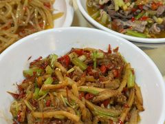 芹菜炒肚丝-笨罗卜浏阳菜馆(龙华鹏润达店)