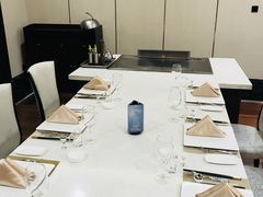 包厢-金正海悦大酒店·法式铁板烧·演绎(海悦天地购物广场店)