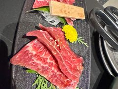 -山川小町·极番烧肉(新地假日广场店)