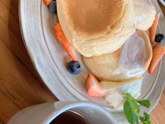 莓果奶油芝士舒芙蕾松饼-UPPER KITCHEN(延安路店)