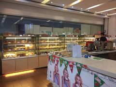 面包甜点陈列柜-花园饼屋·吐司蛋糕面包(星海店)