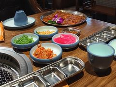 -明洞阿姨·韩式酱蟹烤肉·创意料理(三元桥店)