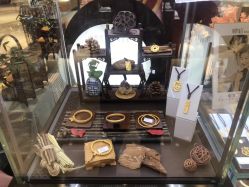 -明牌珠宝(新百店)