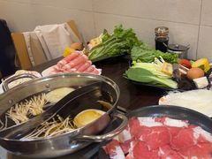 -呷哺呷哺(世贸.工三店)