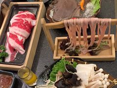 -湊湊火锅·茶憩(打浦桥日月光店)