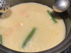 -大匠工房古船木艺术餐厅·猪肚鸡专门店(长白仙岛店)