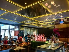 -大中华希尔顿酒店-念自助餐·嗨啤·小龙虾