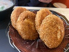 秘制烧饼-万红路羊汤烧饼店(将台路店)