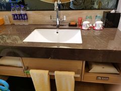 -广州花都皇冠假日酒店