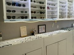 -天空之镜眼镜店蔡司依视路授权店(天通苑店)