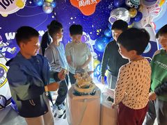 -大鲁阁X运动玩乐园·保龄球·团建·生日派对(滨江宝龙城市广场店)