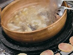 -阿山卓·野生菌火锅·纳西火塘烤肉