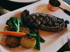 碳烤特选澳洲谷饲西冷牛排-MARU玛露音乐餐厅(大学路店)