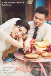 -现代经典婚纱摄影