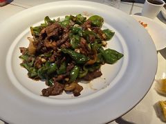 -阿瓦山寨·湘菜现炒·剁椒鱼头王(咸阳总店)