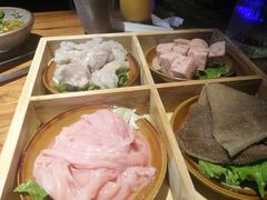 -城墙拐拐火锅(三峡广场黑金冠店)