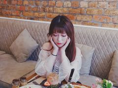 -FLOVIE FLORIST CAFE