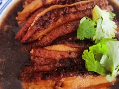-明月食府(二区干二路店)