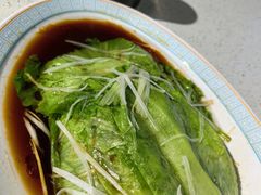油淋罗马生菜-巧克力渔家.小船海鲜胶东菜(三浴场店)