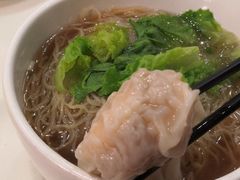 -禄興記香港大排档(歌斐中心店)