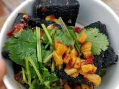 -黑色经典臭豆腐·湖南特产(步行街店)