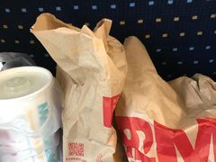 -麦当劳(深圳北站高铁店)