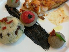 -香格里拉鱼跃地中海西餐厅·牛排披萨