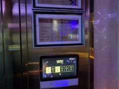 -温莎KTV(珠江路店)