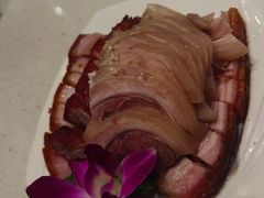 烧味三拼-香港新发烧腊茶餐厅(水围店)