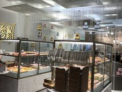 面包甜点陈列柜-奈雪的茶(市百一店)