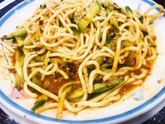 金牌凉面-三妹小龙虾·黄油蟹(华侨城总店)