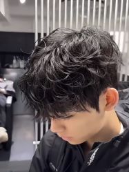 -ON STAR SALON