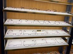-优医视平价眼镜超市蔡司依视路折扣(小马厂店)