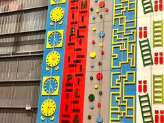 -极限PLAY运动娱乐新世界·团建派对表演休闲馆·室内高空游乐园