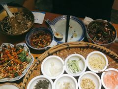 -包整·丝娃娃(一览甲秀楼风景店)