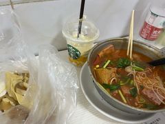 -铁锅哥米线