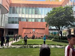 -香港大学
