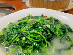 -建豪美食山庄