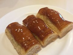 蜜汁叉烧酥-利苑酒家(合景国际金融广场店)