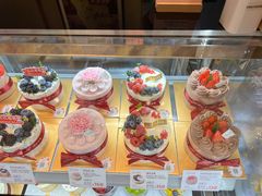 -花花卷卷·鲜食蛋糕(静安久光百货店)