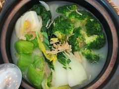 -忆食尚腊味煲仔饭(华南城店)